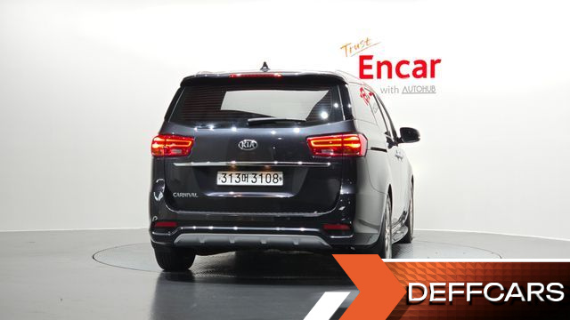 Kia CARNIVAL 9-Seater Noblesse Special купить на сайте DeffCars