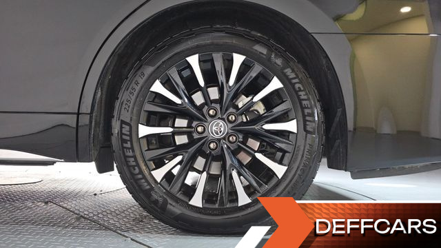 Toyota ALPHARD 2.5 HEV Executive AWD купить на сайте DeffCars