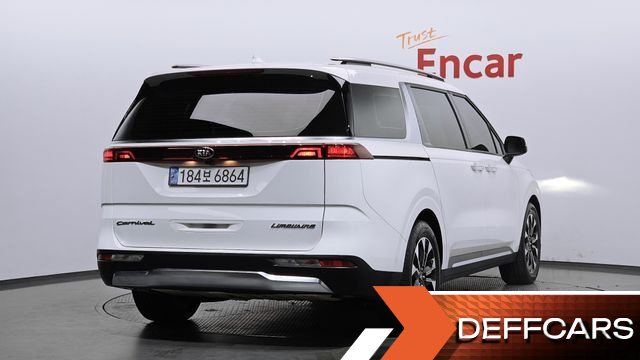 Kia CARNIVAL 7-Seater Signature купить на сайте DeffCars