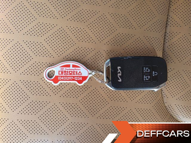 Kia CARNIVAL 9-Seater Prestige купить на сайте DeffCars