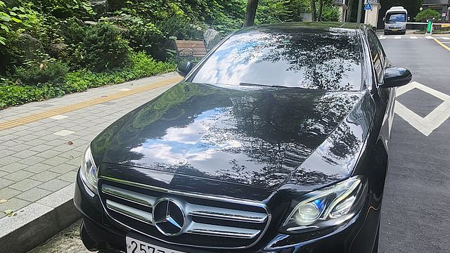 Mercedes E-CLASS E220d Avantgarde купить на сайте DeffCars