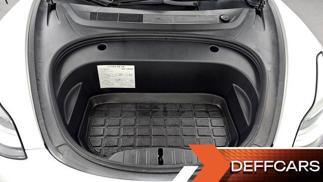 Tesla MODEL 3 Long Range AWD купить на сайте DeffCars