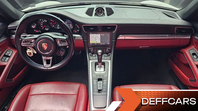 Porsche 911 CARRERA 4 CABRIOLET 991 купить на сайте DeffCars