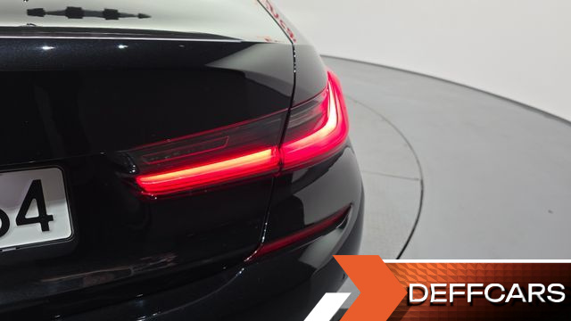 BMW 3-SERIES 320i M Sport купить на сайте DeffCars