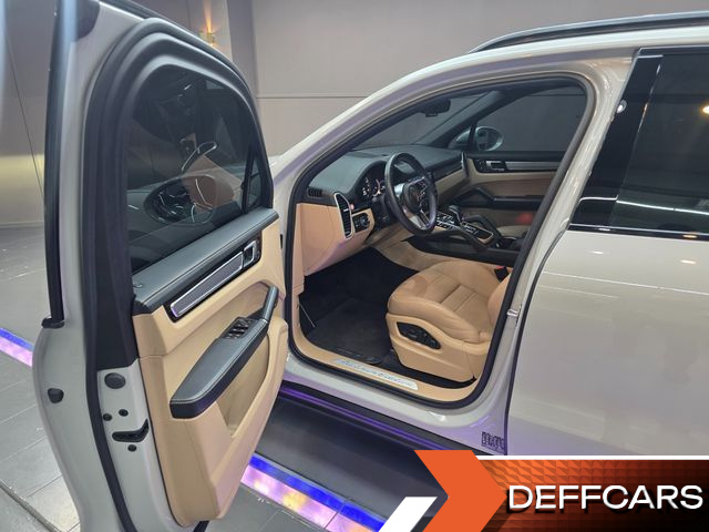 Porsche CAYENNE 3.0 E-HYBRID PLATINUM EDITION купить на сайте DeffCars