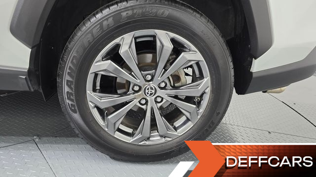 Toyota RAV4 2,5 4WD Hybrid LTD купить на сайте DeffCars