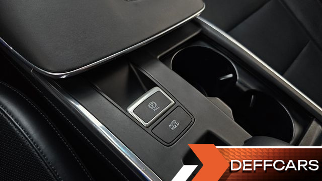 Hyundai GRANDEUR 2.5 Calligraphy купить на сайте DeffCars