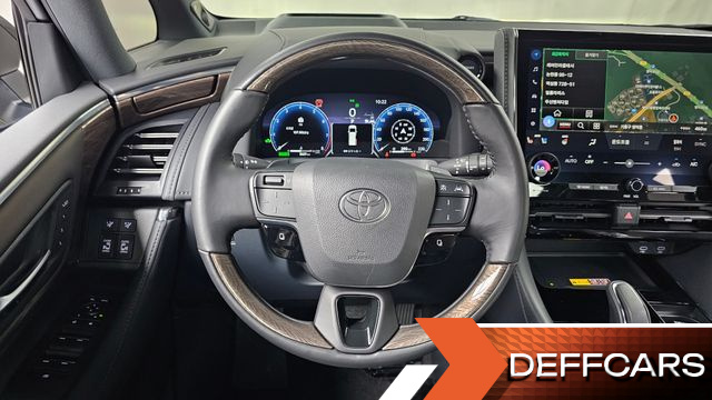 Toyota ALPHARD 2.5 HEV Executive AWD купить на сайте DeffCars