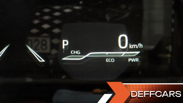 Toyota SIENNA 2.5 Hybrid 2WD купить на сайте DeffCars