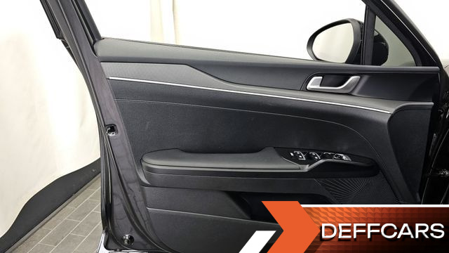 Kia K5 2.0 Prestige купить на сайте DeffCars