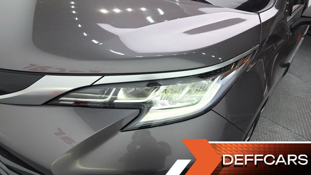 Toyota SIENNA 2.5 Hybrid 2WD купить на сайте DeffCars