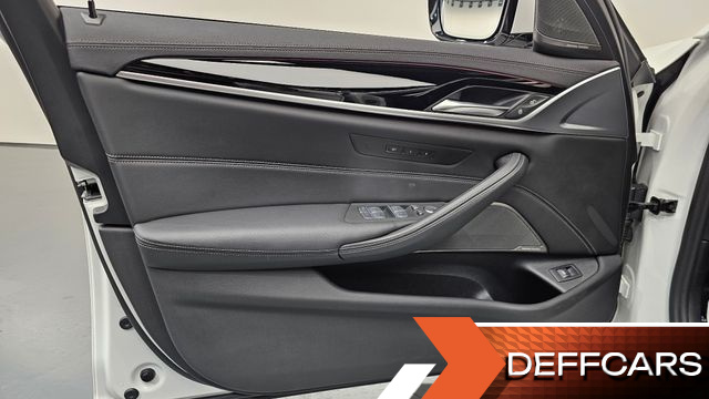 BMW 5-SERIES 530i xDrive M Sport Package купить на сайте DeffCars