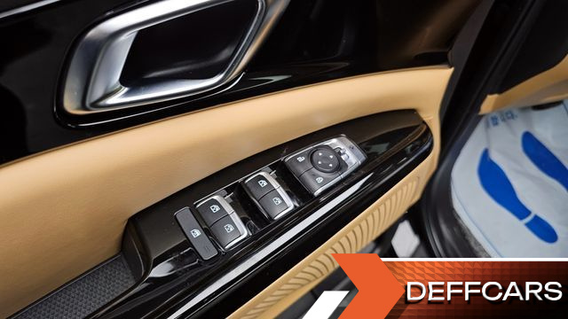 Kia CARNIVAL 9-Seater Noblesse купить на сайте DeffCars