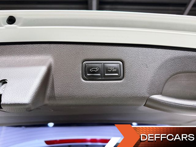 Kia CARNIVAL 9-Seater Noblesse купить на сайте DeffCars