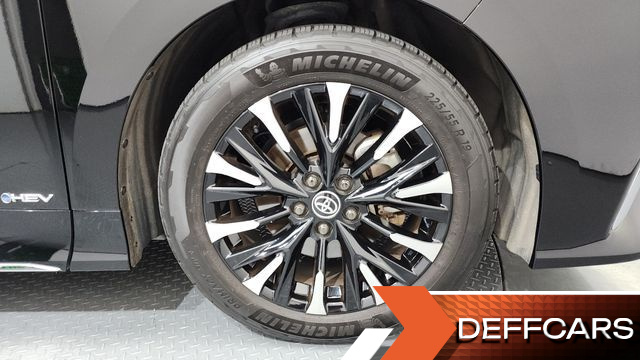 Toyota ALPHARD 2.5 HEV Executive AWD купить на сайте DeffCars