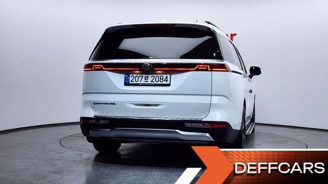 Kia CARNIVAL 9-Seater Signature купить на сайте DeffCars