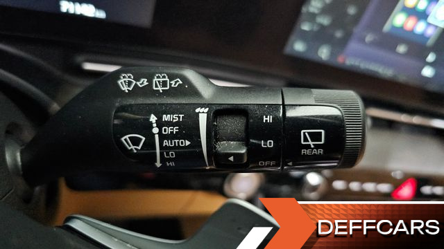 Kia CARNIVAL 9-Seater Signature купить на сайте DeffCars