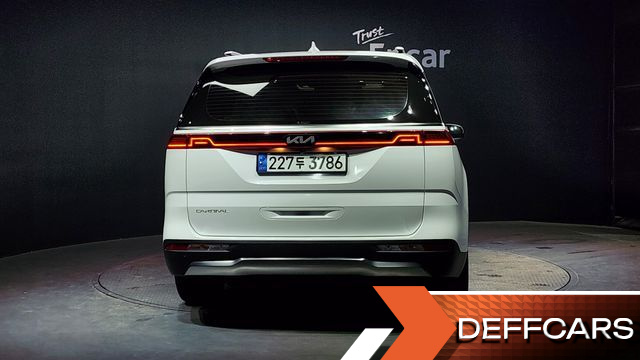 Kia CARNIVAL 9-Seater Signature купить на сайте DeffCars