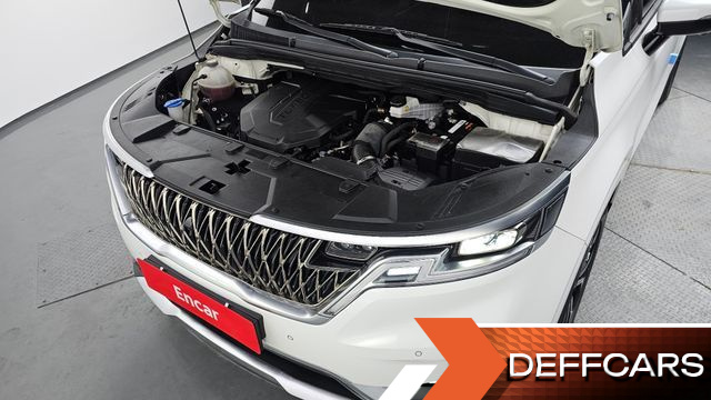 Kia CARNIVAL 9-Seater Noblesse купить на сайте DeffCars