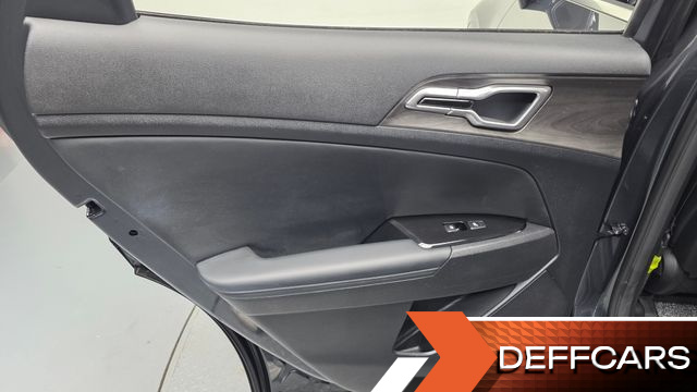 Kia SPORTAGE Gasoline 1.6 Turbo 2WD Signature купить на сайте DeffCars