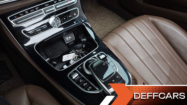 Mercedes E-CLASS E300 4MATIC Exclusive купить на сайте DeffCars