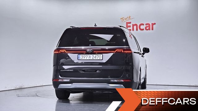 Kia CARNIVAL 9-Seater Signature купить на сайте DeffCars