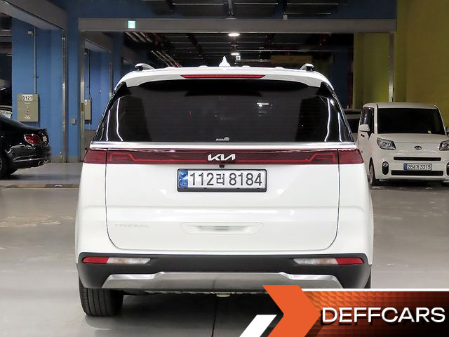 Kia CARNIVAL 9-Seater Signature купить на сайте DeffCars