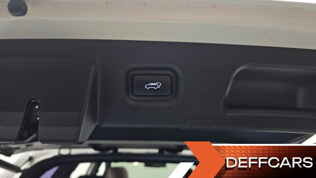 Hyundai SANTAFE Diesel 2.2 4WD Inspiration купить на сайте DeffCars