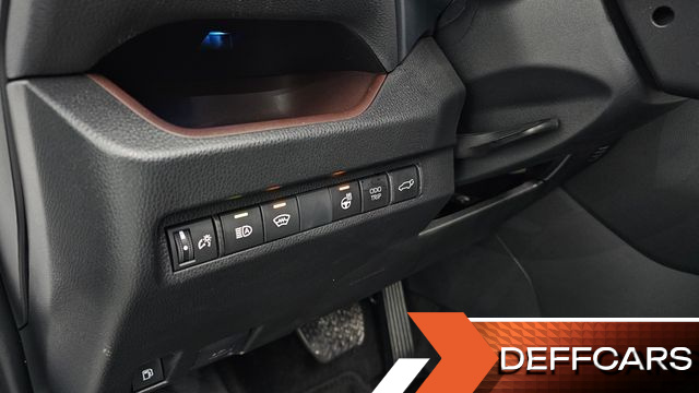 Toyota RAV4 2,5 4WD Hybrid LTD купить на сайте DeffCars