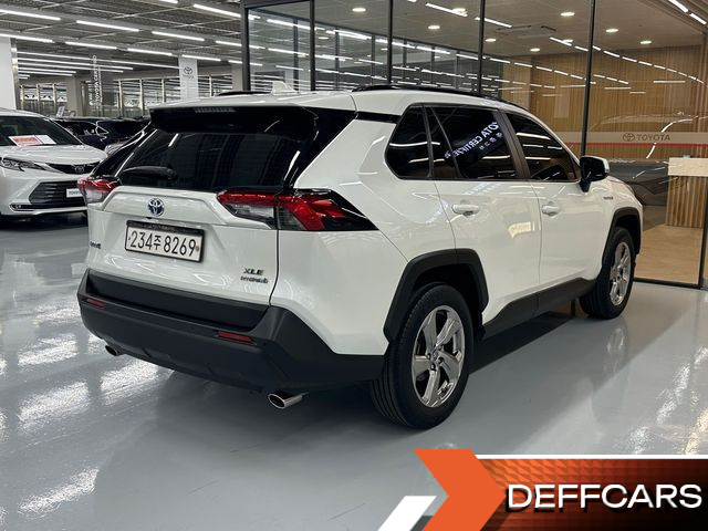 Toyota RAV4 2.5 2WD Hybrid купить на сайте DeffCars