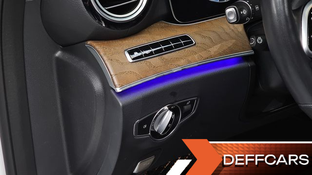 Mercedes E-CLASS E300 Exclusive купить на сайте DeffCars