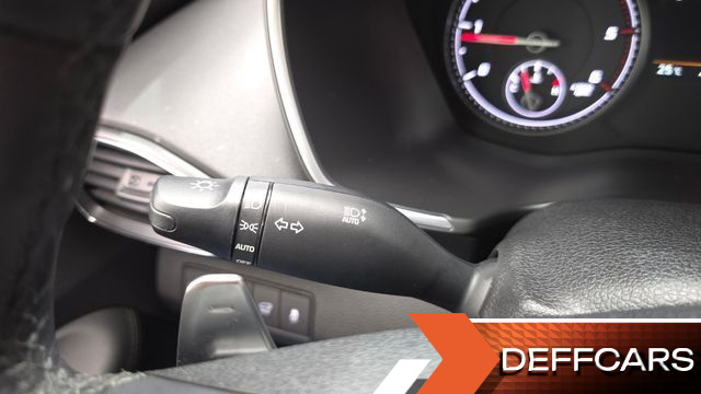 Hyundai SANTAFE Diesel 2.2 2WD Prestige купить на сайте DeffCars