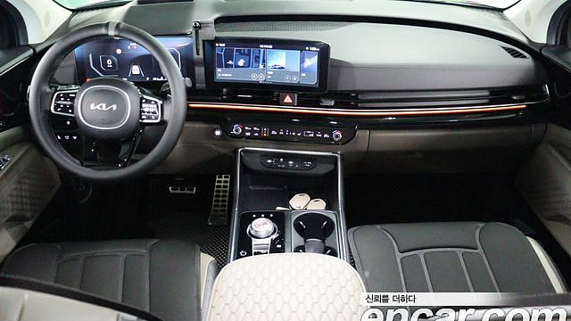 Kia CARNIVAL Gasoline 7-Seater Gravity купить на сайте DeffCars