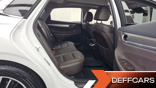 Hyundai GRANDEUR 2.5 Premium Choice купить на сайте DeffCars