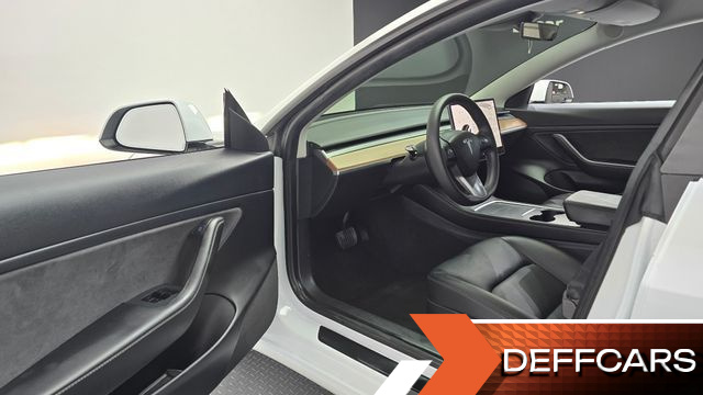 Tesla MODEL 3 Long Range AWD купить на сайте DeffCars