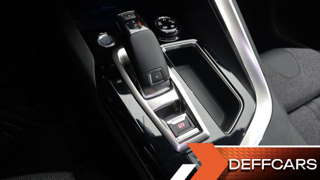 Peugeot 3008 1.5 BlueHDi Allure купить на сайте DeffCars