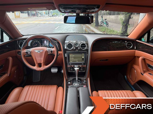 Bentley FLYING SPUR 4.0 купить на сайте DeffCars