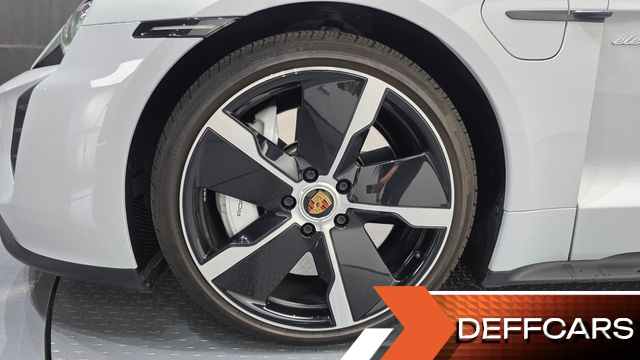 Porsche TAYCAN 4S купить на сайте DeffCars