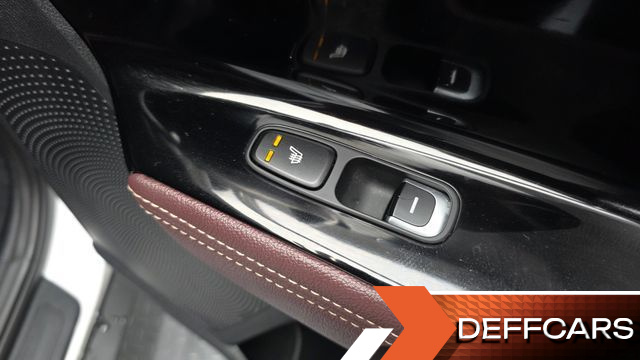 Kia NIRO 1.6 HEV Signature купить на сайте DeffCars