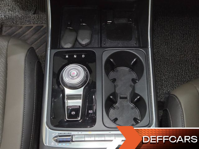 Kia CARNIVAL 7-Seater Outdoor Noblesse купить на сайте DeffCars