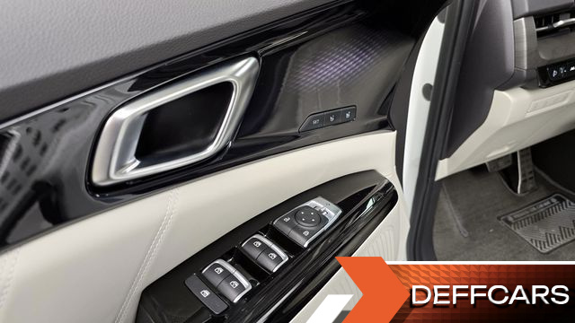 Kia CARNIVAL 7-Seater Signature купить на сайте DeffCars