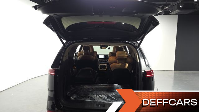 Kia CARNIVAL 9-Seater Noblesse купить на сайте DeffCars