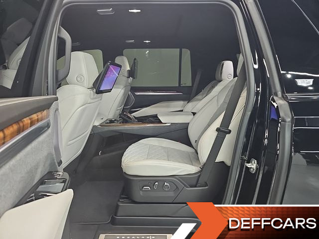 Cadillac ESCALADE 6.2 ESV ESV Sports Platinum купить на сайте DeffCars