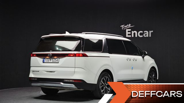 Kia CARNIVAL 9-Seater Signature купить на сайте DeffCars