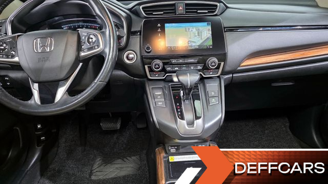 Honda CR-V 1.5 Touring 4WD купить на сайте DeffCars