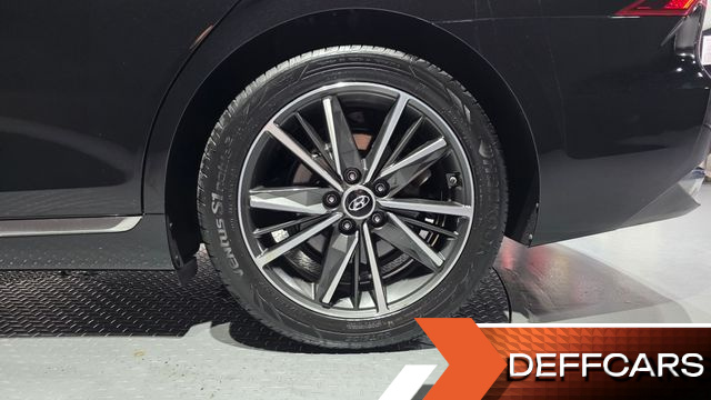 Hyundai GRANDEUR 2.5 Le Blanc купить на сайте DeffCars