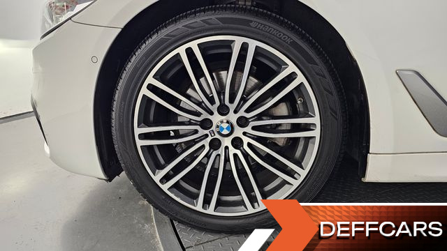 BMW 5-SERIES 520d M Sport Package Plus купить на сайте DeffCars