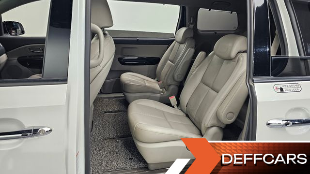 Kia CARNIVAL 9-Seater Noblesse Special купить на сайте DeffCars