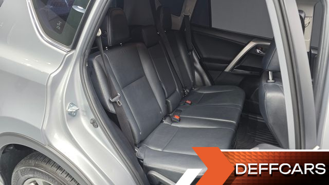 Toyota RAV4 2.5 2WD 4th купить на сайте DeffCars