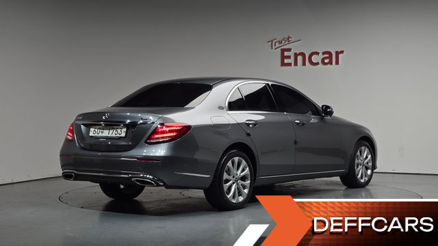 Mercedes E-CLASS E300 4MATIC Exclusive купить на сайте DeffCars